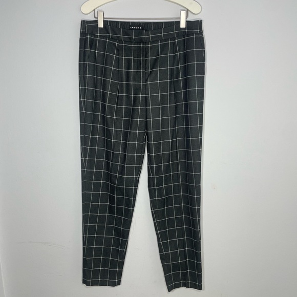 Trouve Cropped Grid Pants! - Picture 2 of 7